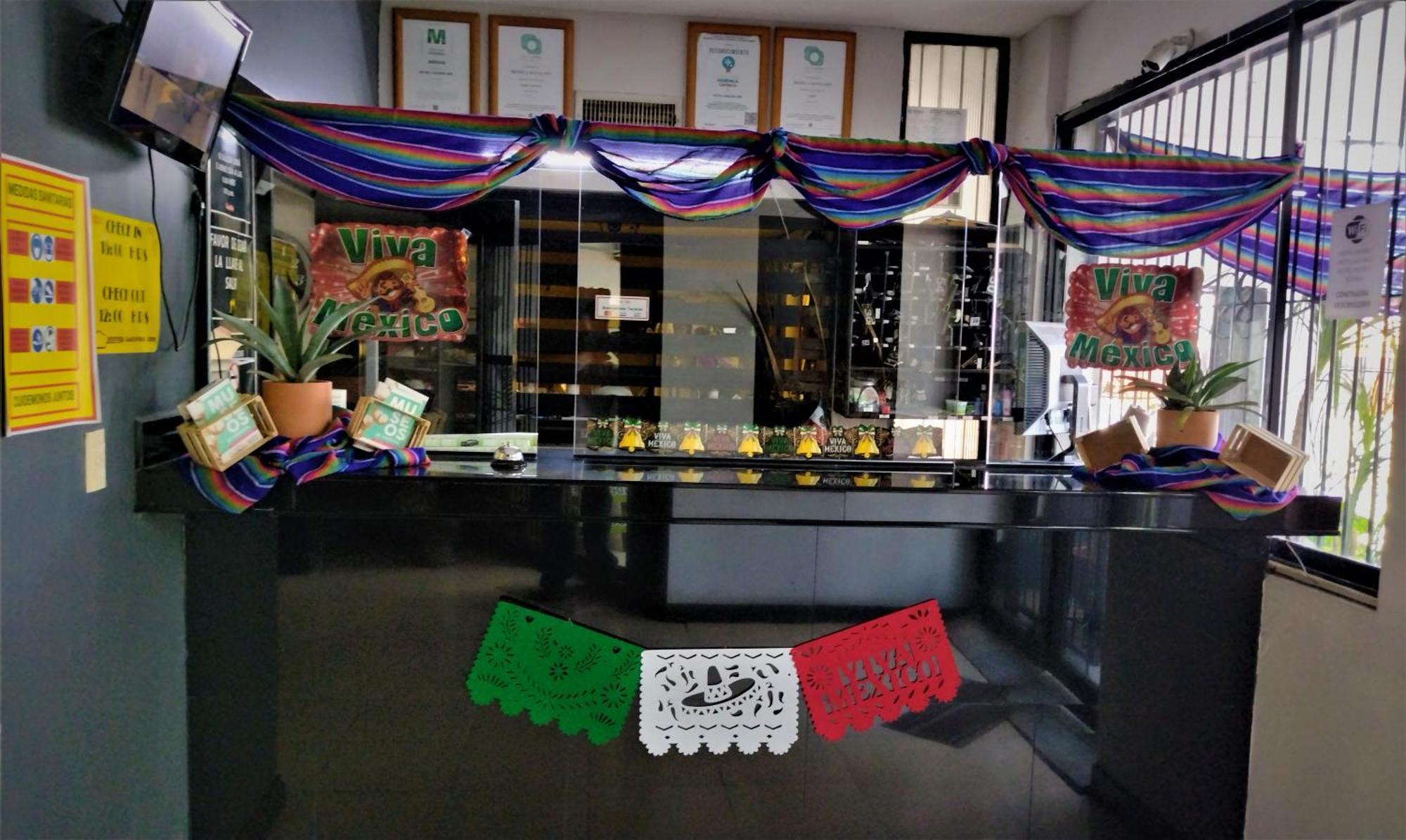 Laguna Inn 托雷翁 外观 照片
